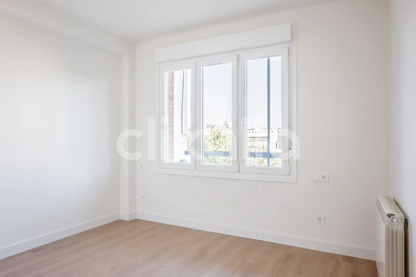 Habitación de Piso en venta en Sevilla con Aire acondicionado y Terraza