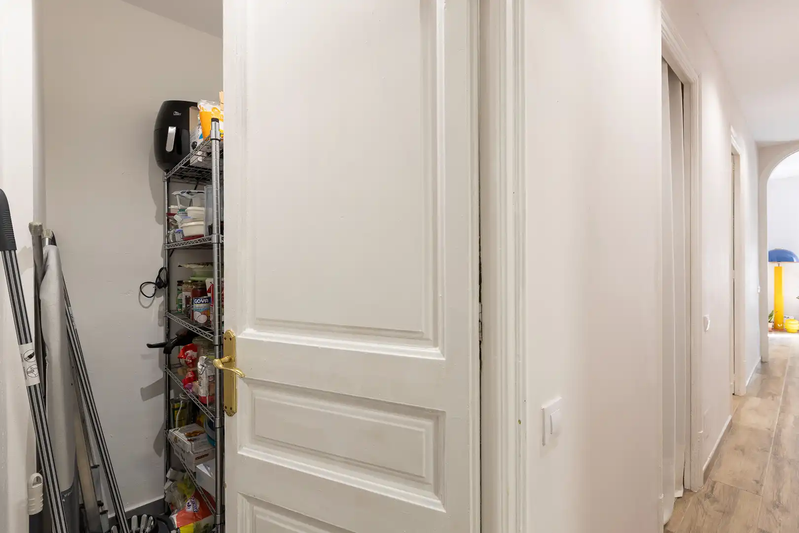Wohnung zum Verkauf in Barcelona mit Balkon