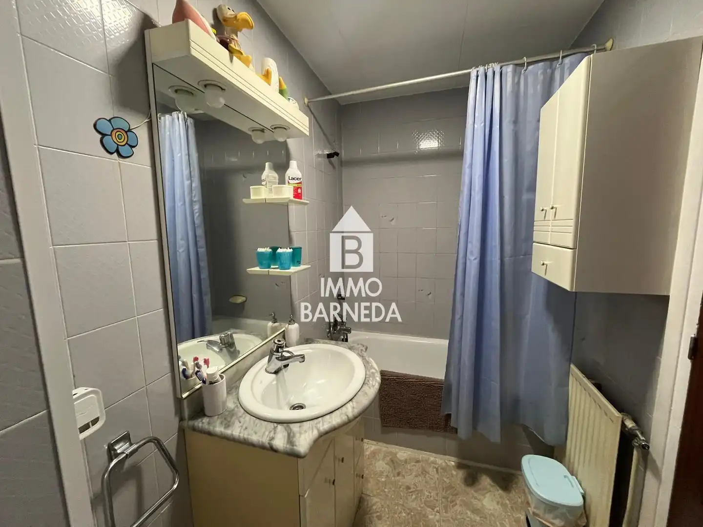 Bathroom of Flat for sale in Roses  with Air Conditioner, Heating and Furnished
