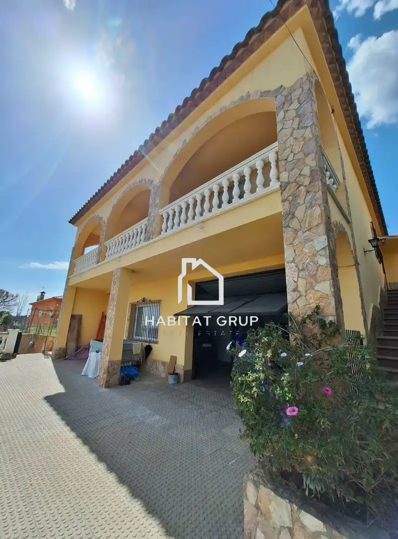 Casa con piscina en venta en Lloret Verd - Els Pinars, imagen 4