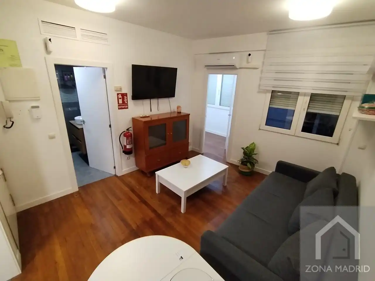 Flat for sale in Calle del Toro, imagen 3