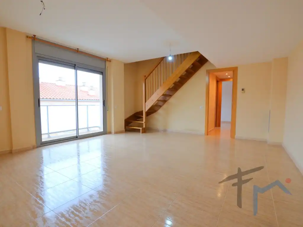Duplexes for sale in Els Hostalets de Pierola