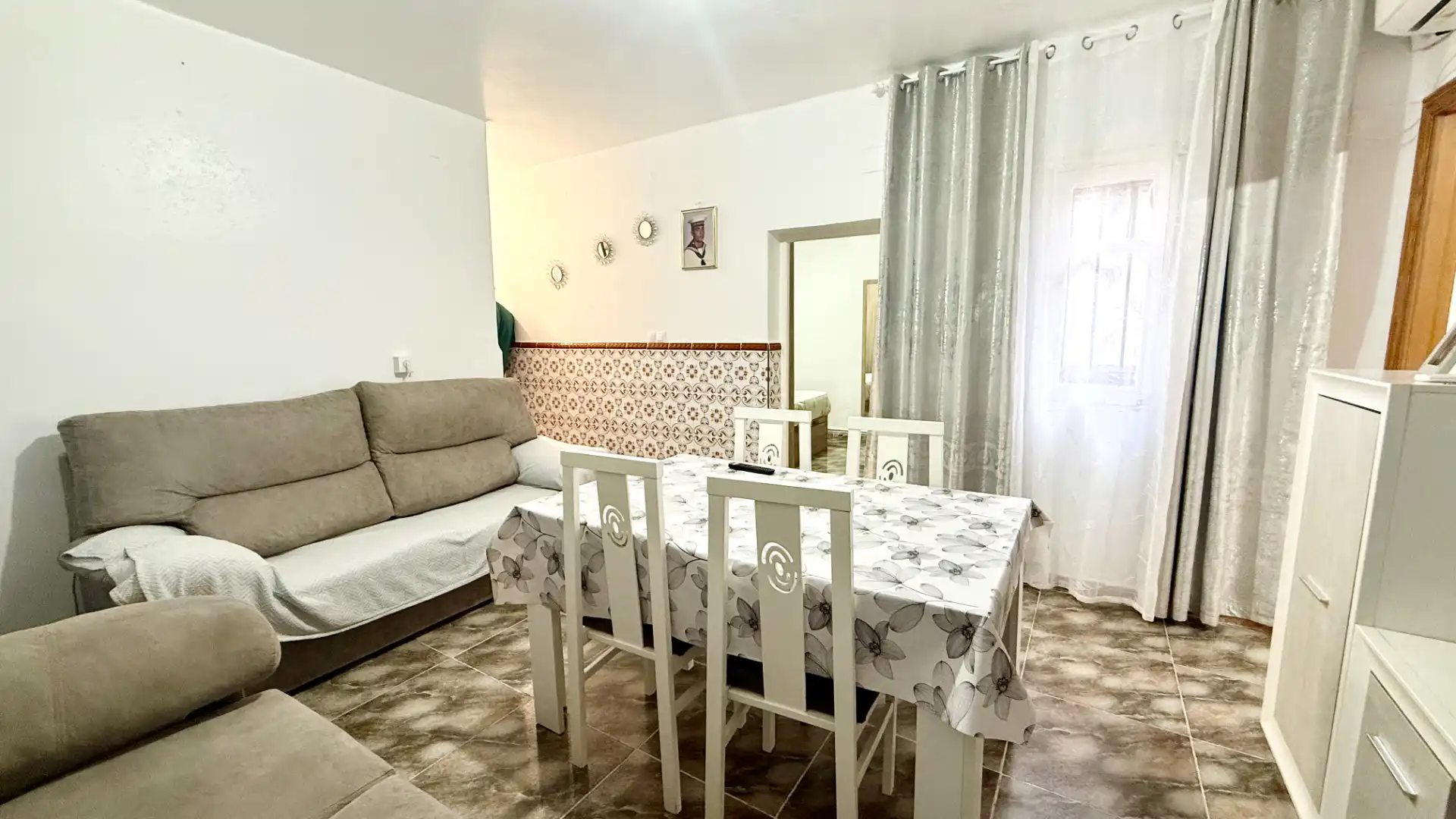 Sala de estar de Casa o chalet en venta en Roquetas de Mar con Amueblado