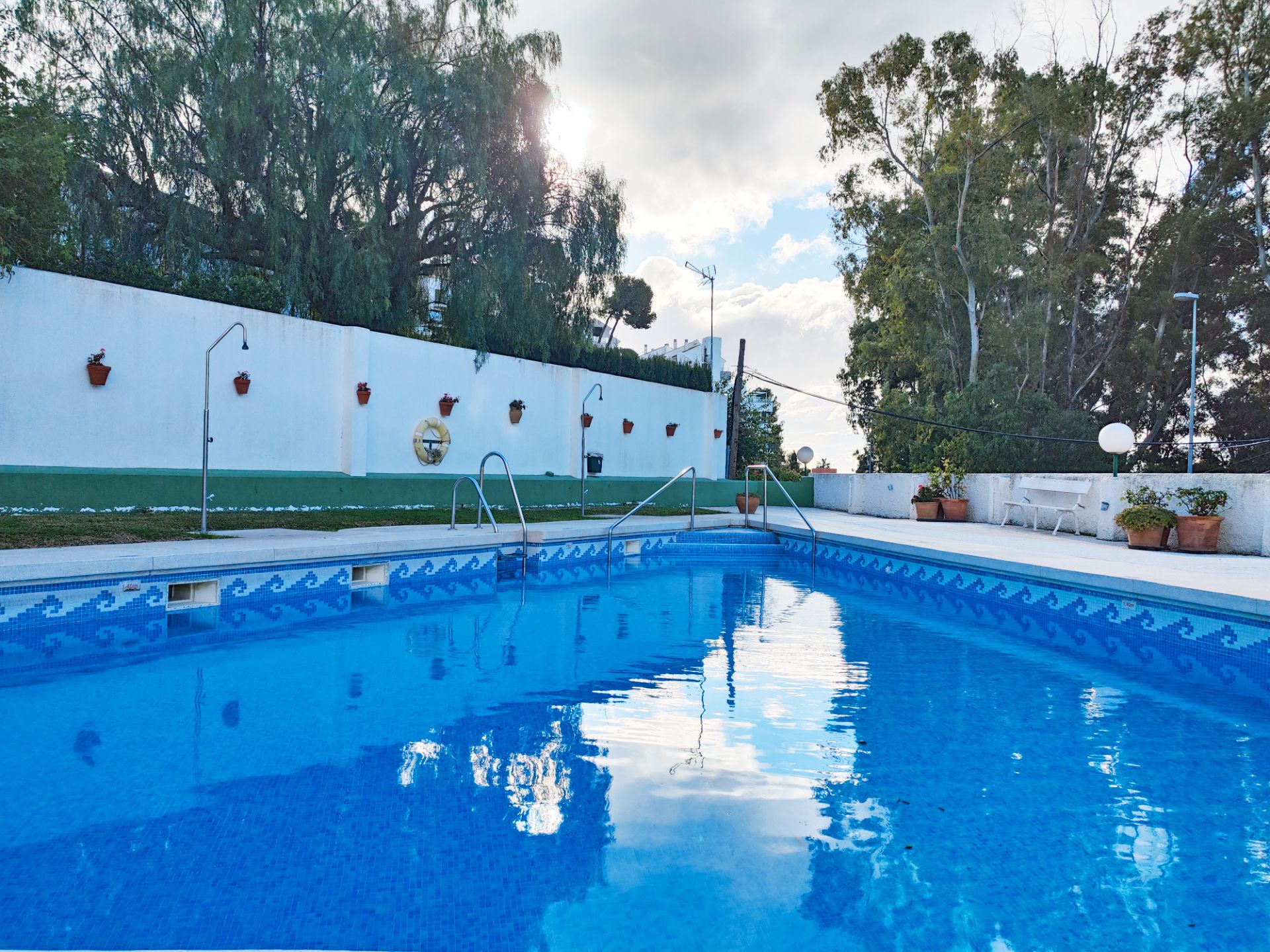 Piscina de Apartamento en venta en Fuengirola con Terraza y Piscina comunitaria