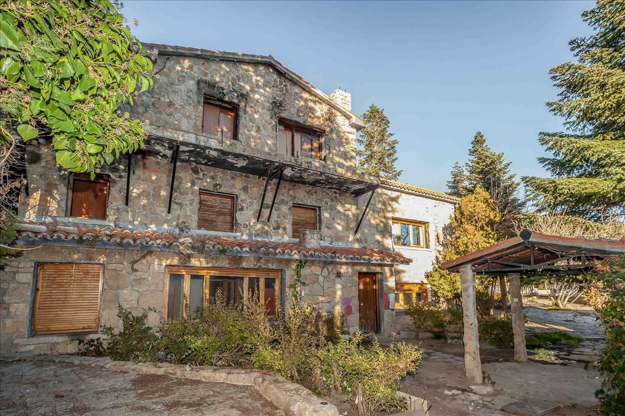 Vista exterior de Casa o xalet en venda en Colmenarejo amb Terrassa, Traster i Piscina