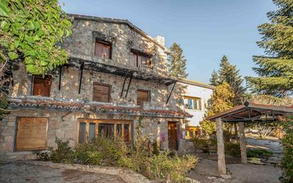 Vista exterior de Casa o xalet en venda en Colmenarejo amb Terrassa, Traster i Piscina