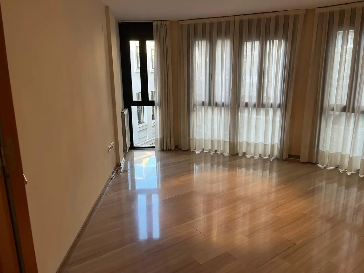 Wohnzimmer von Wohnung zur Miete in Córdoba mit Klimaanlage, Balkon und Alarm