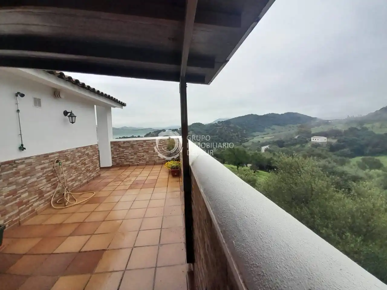 Terrassa de Casa o xalet en venda en Alcalá de los Gazules amb Terrassa, Moblat i Piscina comunitària