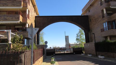 Foto 2 de Casa adosada de alquiler en Calle de Melchor Gaspar de Jovellanos, Montecanal, Zaragoza Capital