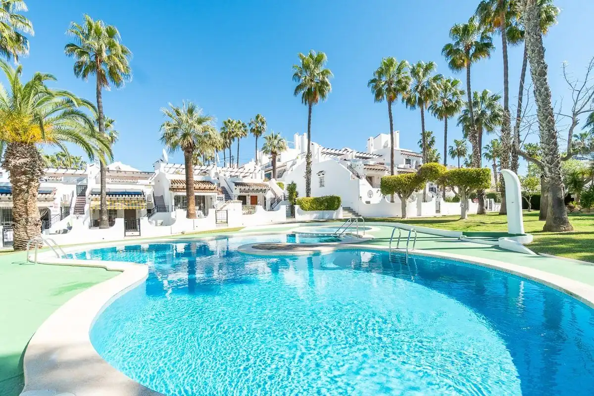 Swimming pool of Detached homes for rent in Orihuela  with Air Conditioner, Terrace and Furnished