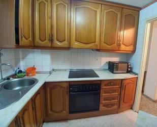 Cuina de Pis de lloguer en  Granada Capital amb Balcó