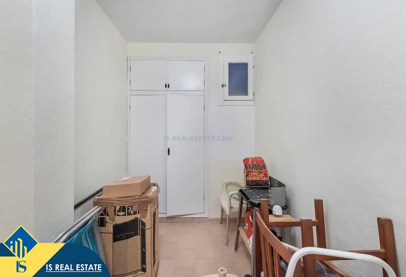 Einfamilien-Reihenhaus zum Verkauf in Torrevieja mit Klimaanlage, Heizung und Privatgarten
