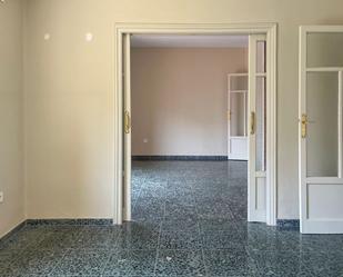 Flat to rent in  Sevilla Capital  with Air Conditioner, Heating and Terrace