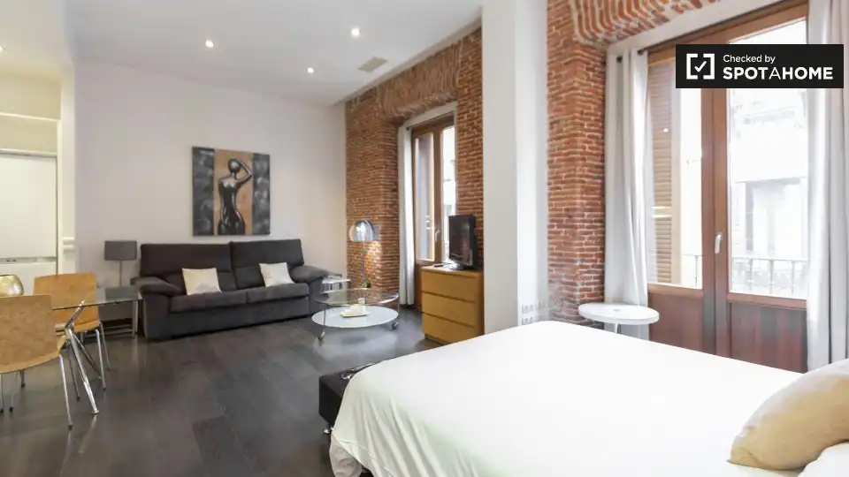 Appartamento con terrazza in affitto a Centro, imagen 6
