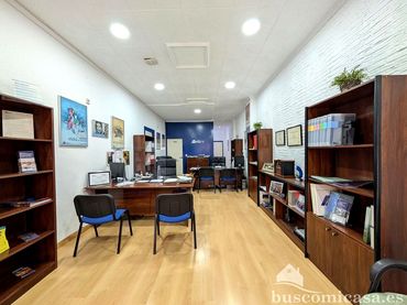 Local comercial en venda a Cervantes