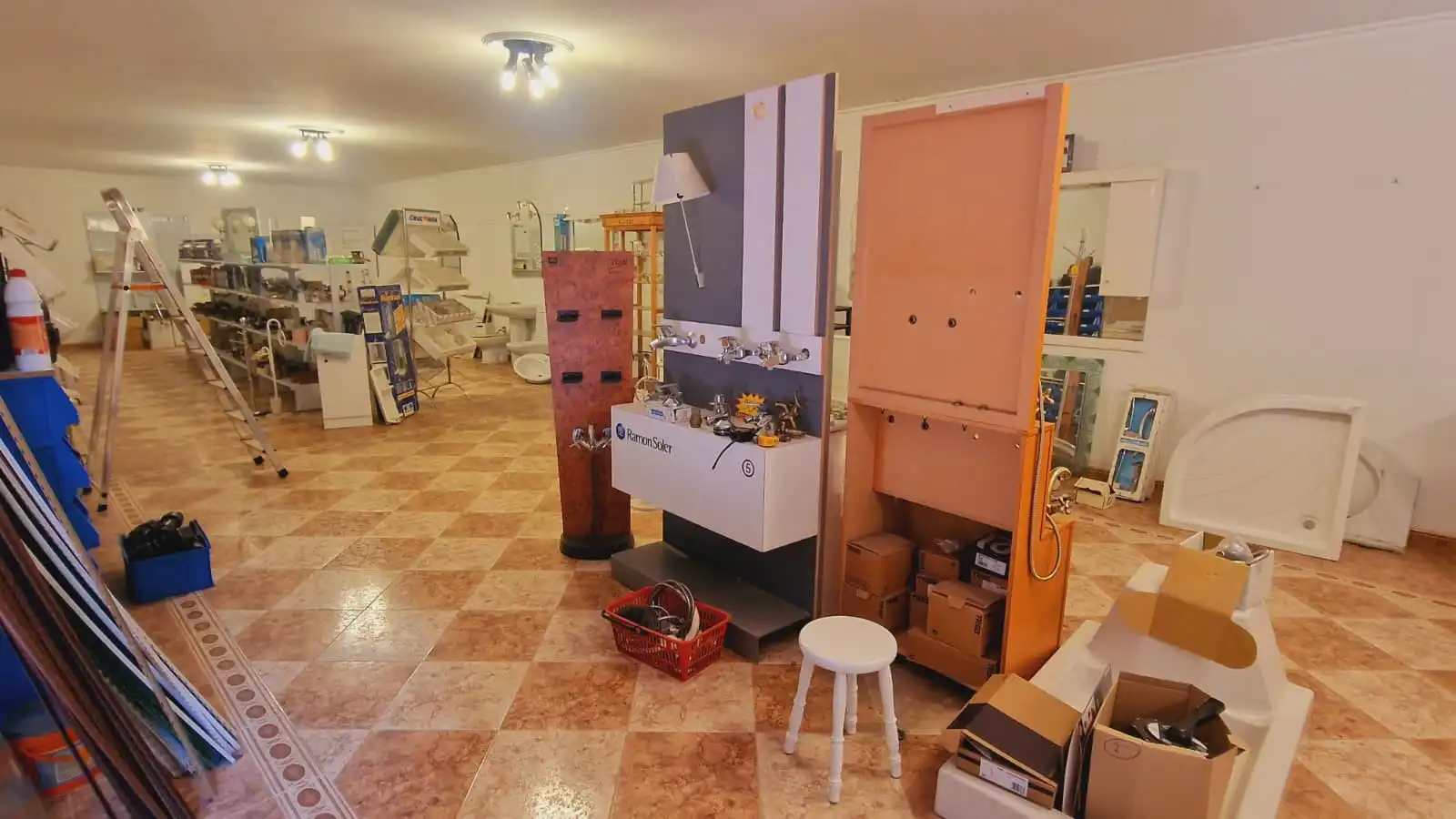 Local comercial en venta en Avenida Mariana Pineda, imagen 9