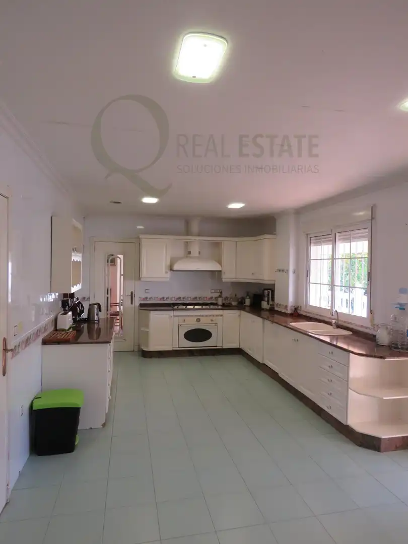 Cocina de Casa o chalet en venta en Mutxamel con Calefacción, Jardín privado y Terraza