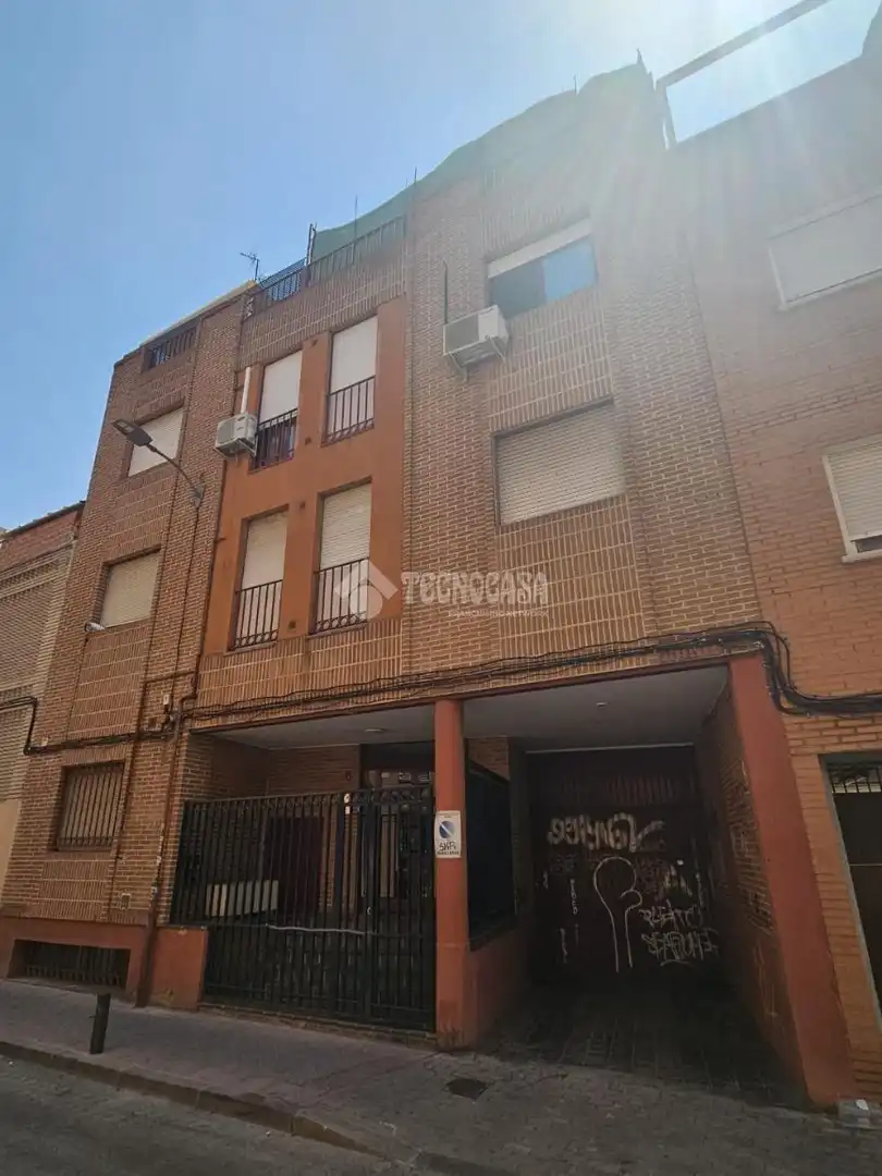Vista exterior de Pis en venda en Madrid amb Calefacció, Terrassa i Traster