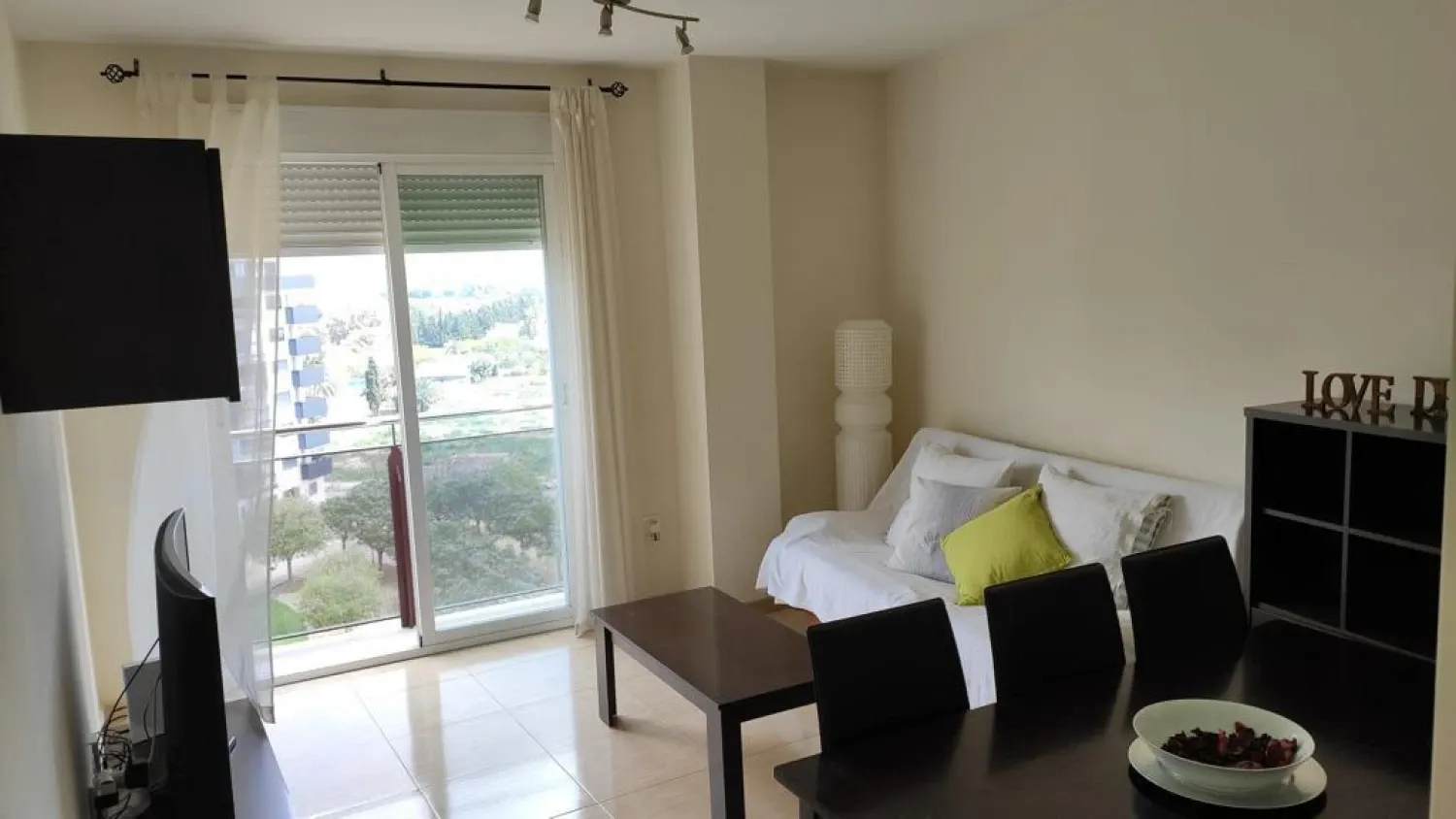 Habitación de Piso en venta en  Murcia Capital con Aire acondicionado, Calefacción y Trastero