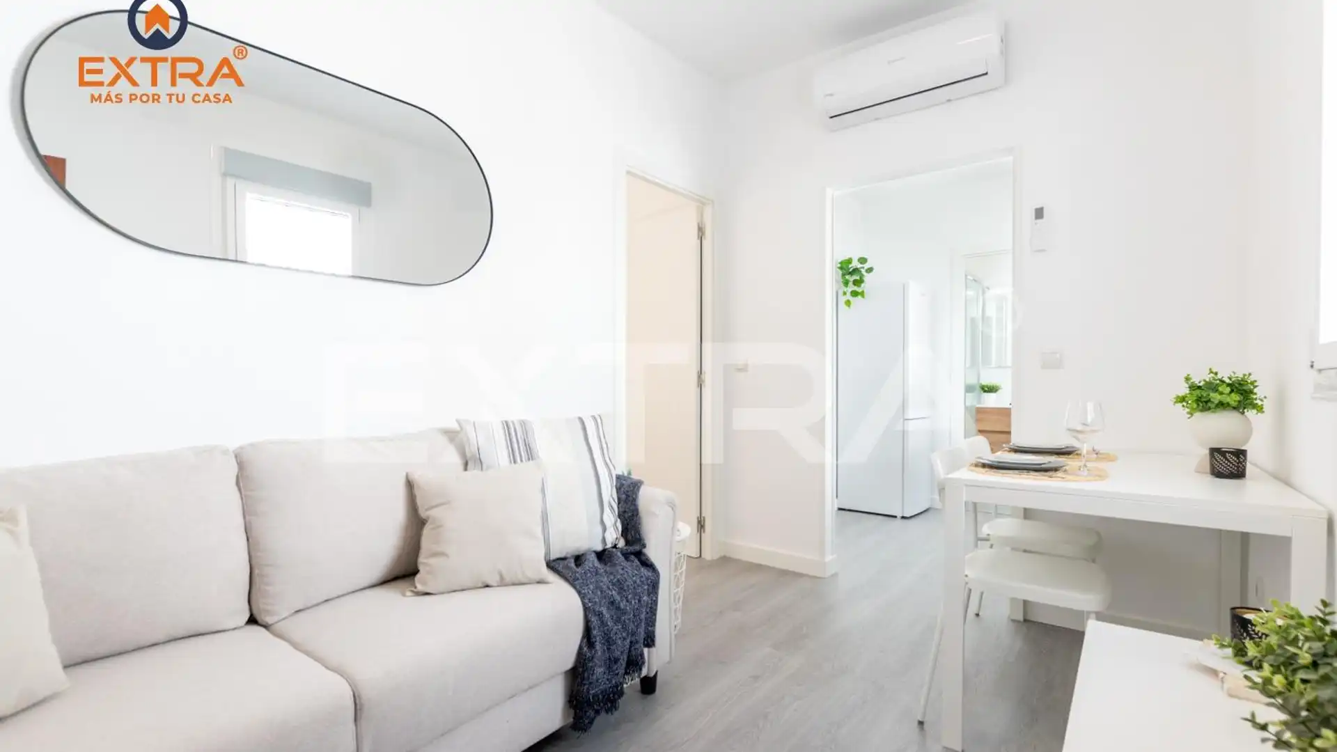 Living room of Flat for sale in  Madrid Capital  with Air Conditioner and Furnished