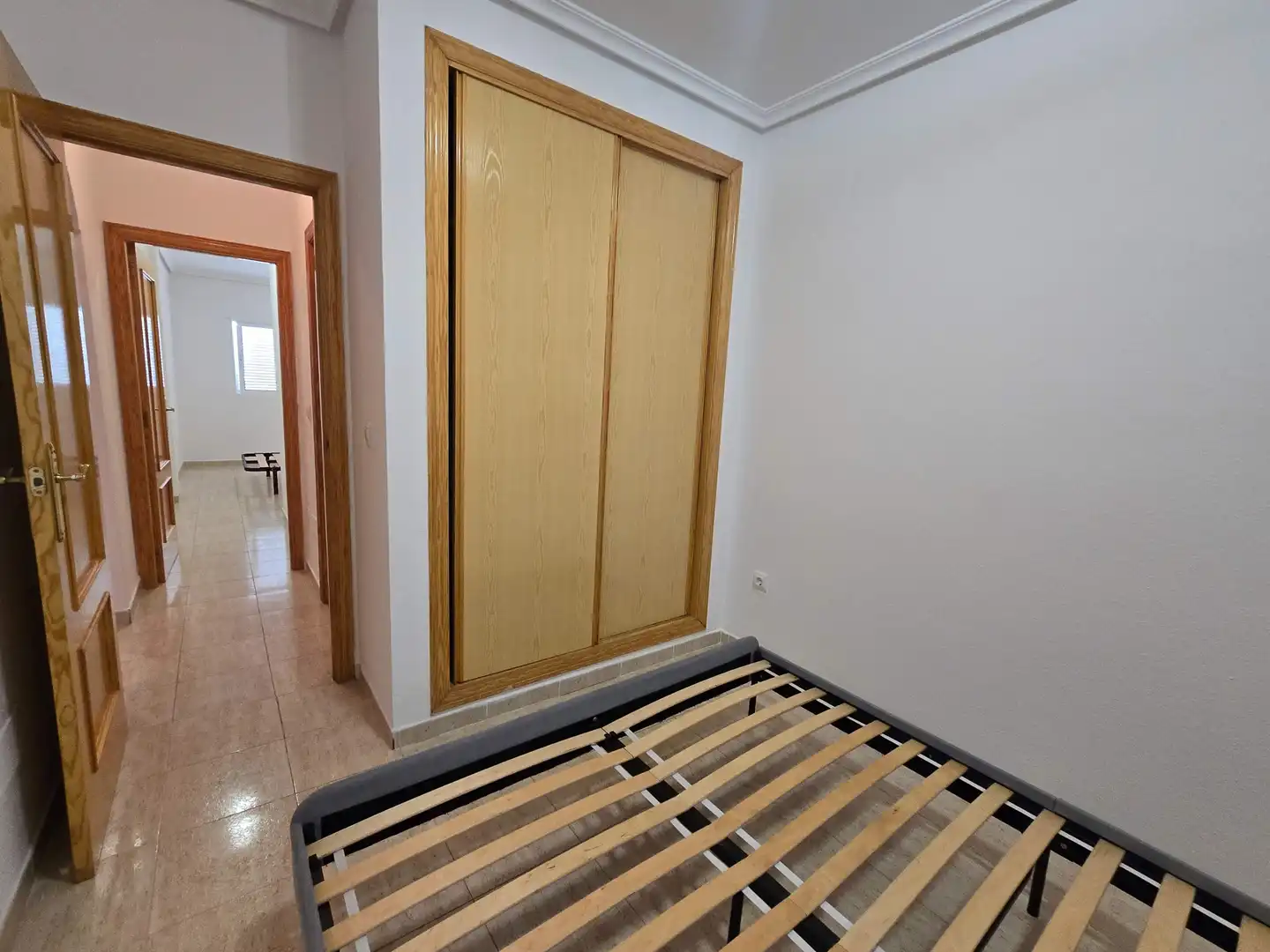 Habitación de Apartamento de alquiler en Santa Pola con Aire acondicionado, Terraza y Trastero