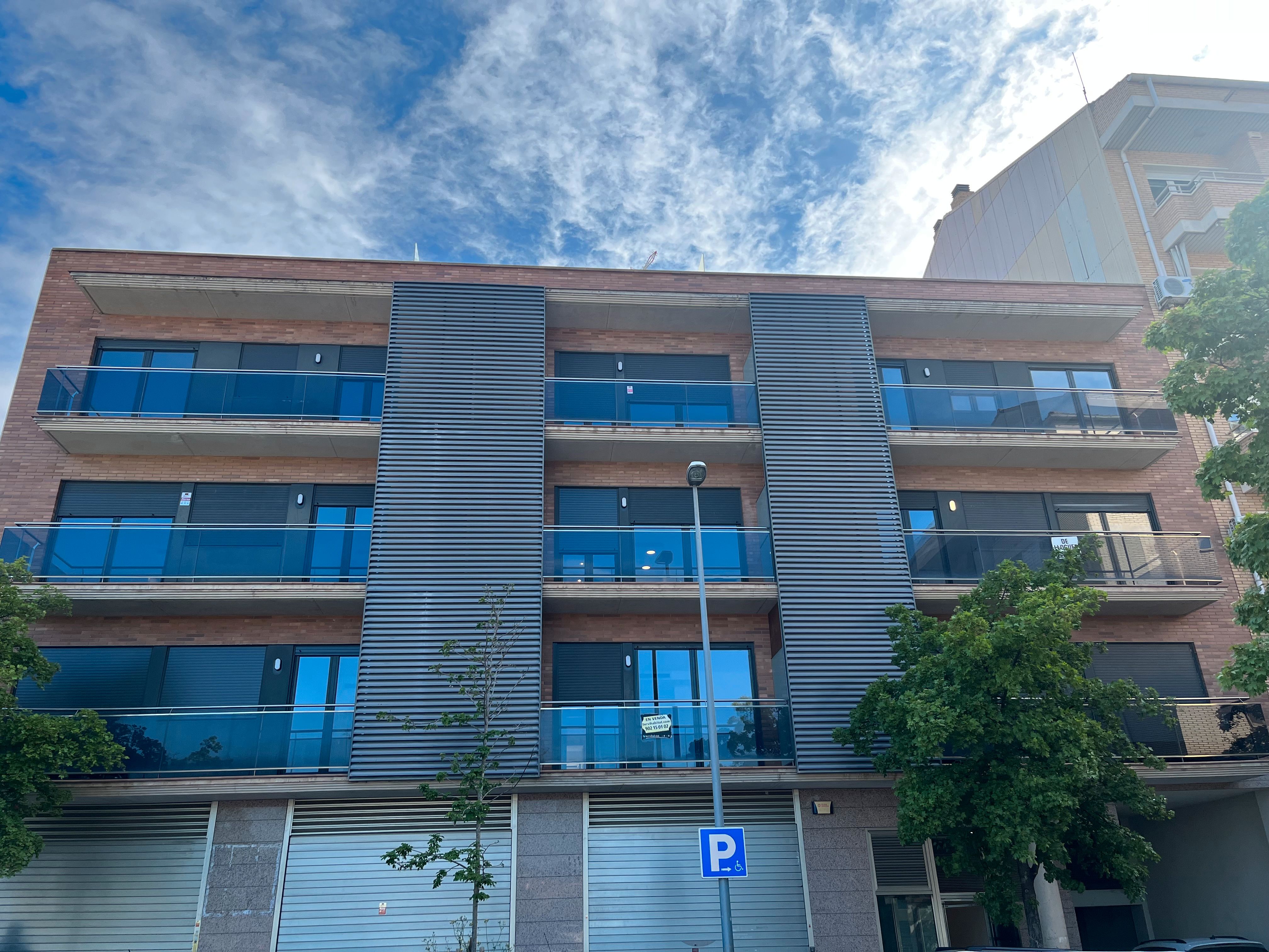 Exterior view of Box room for sale in La Llacuna
