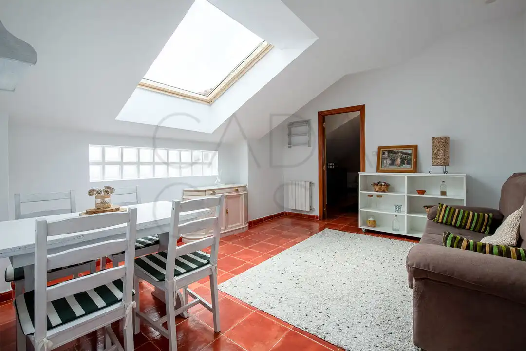 Sala d'estar de Pis en venda en El Astillero   amb Calefacció i Terrassa