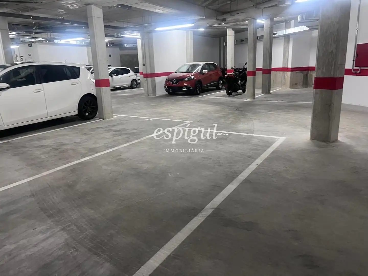 Parkplatz von Garage zum Verkauf in Fornells de la Selva