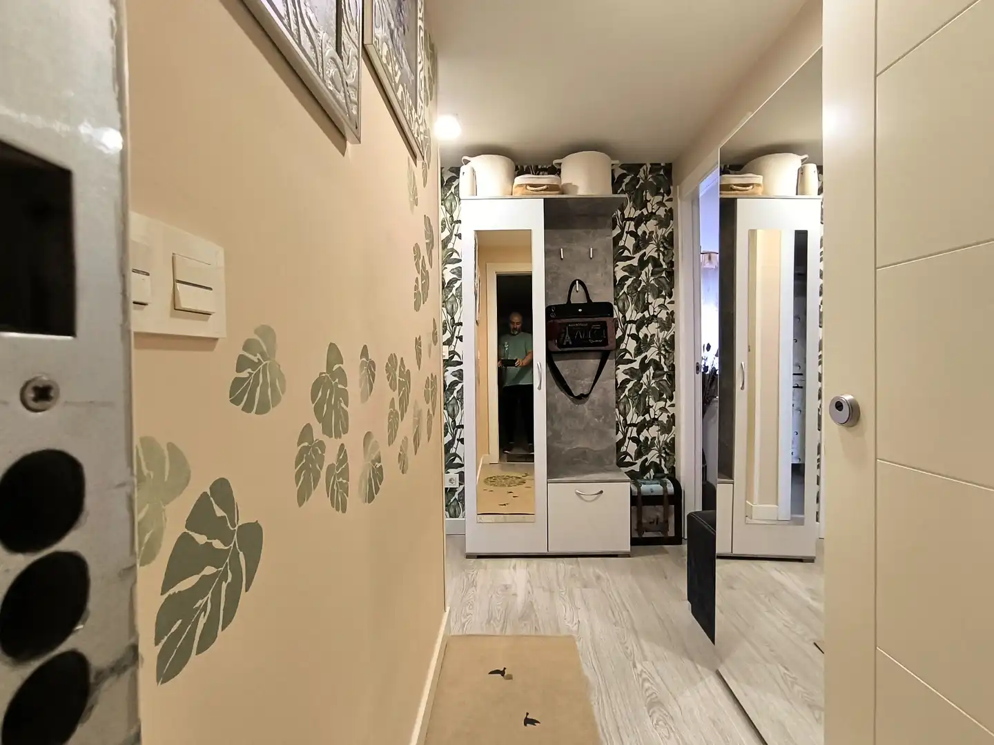 Wohnung zum Verkauf in Ares mit Heizung, Parkett und Abstellraum