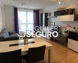 Living room of Flat to rent in  Madrid Capital  with Air Conditioner, Heating and Storage room