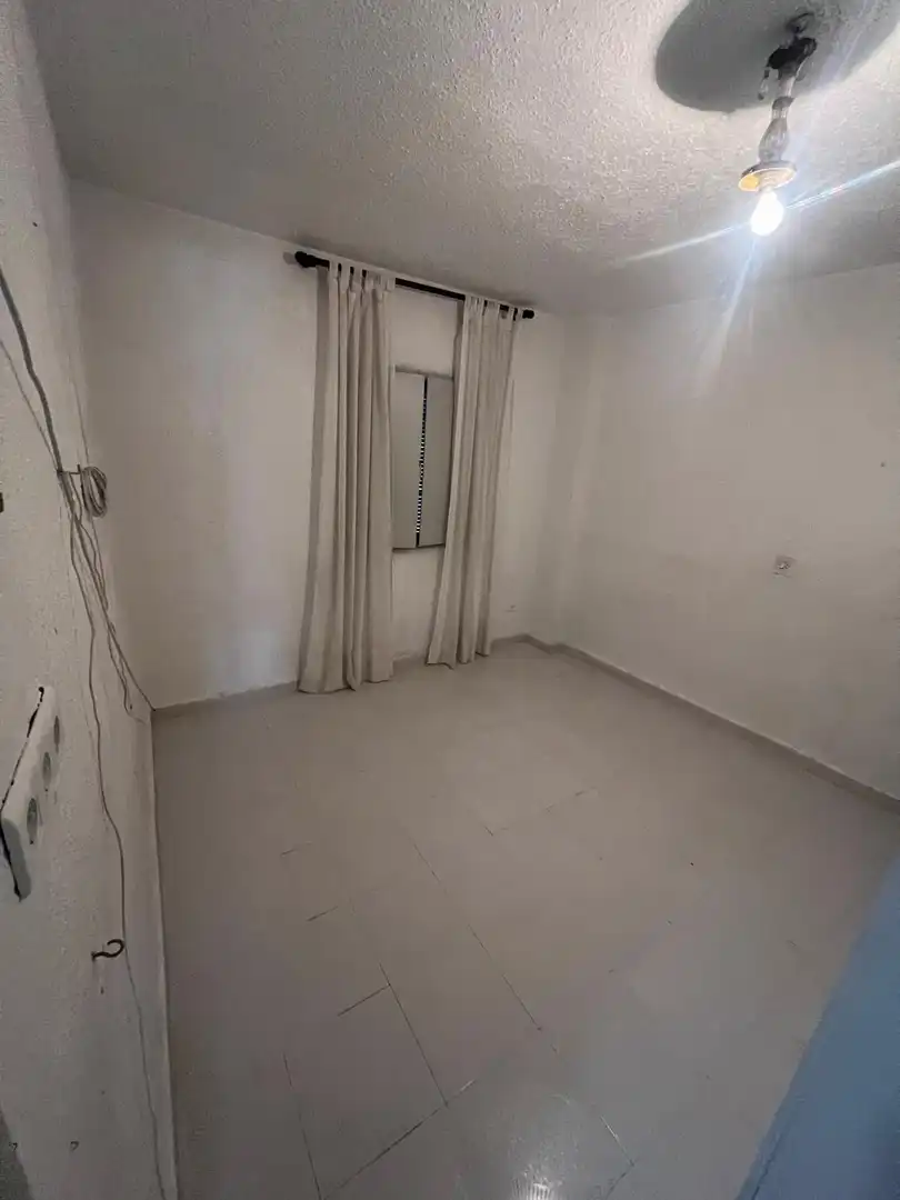 Habitación de Apartamento en venta en Benidorm con Terraza y Amueblado