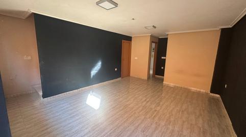 Foto 3 de Casa adosada de lloguer a Calle Salvador Dalí, Redován, Alicante