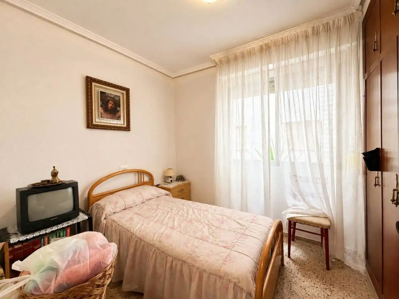 Bedroom of Flat for sale in Vila-real  with Storage room, Furnished and Balcony