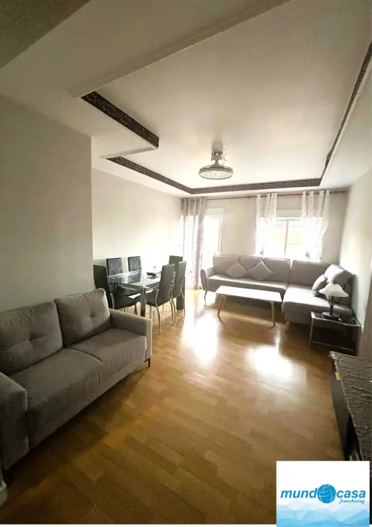 Wohnzimmer von Wohnung zum Verkauf in Pina de Ebro mit Parkett, Ofen und Waschmaschine