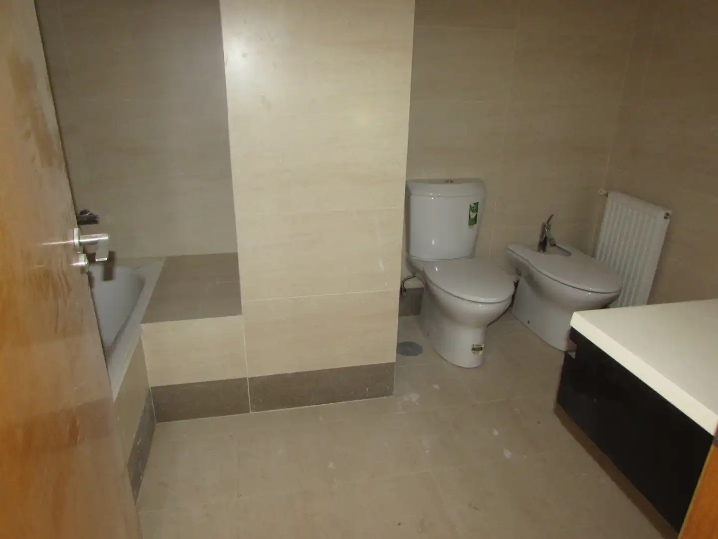 Bathroom of Flat for sale in Sada (A Coruña)  with Heating, Parquet flooring and Terrace