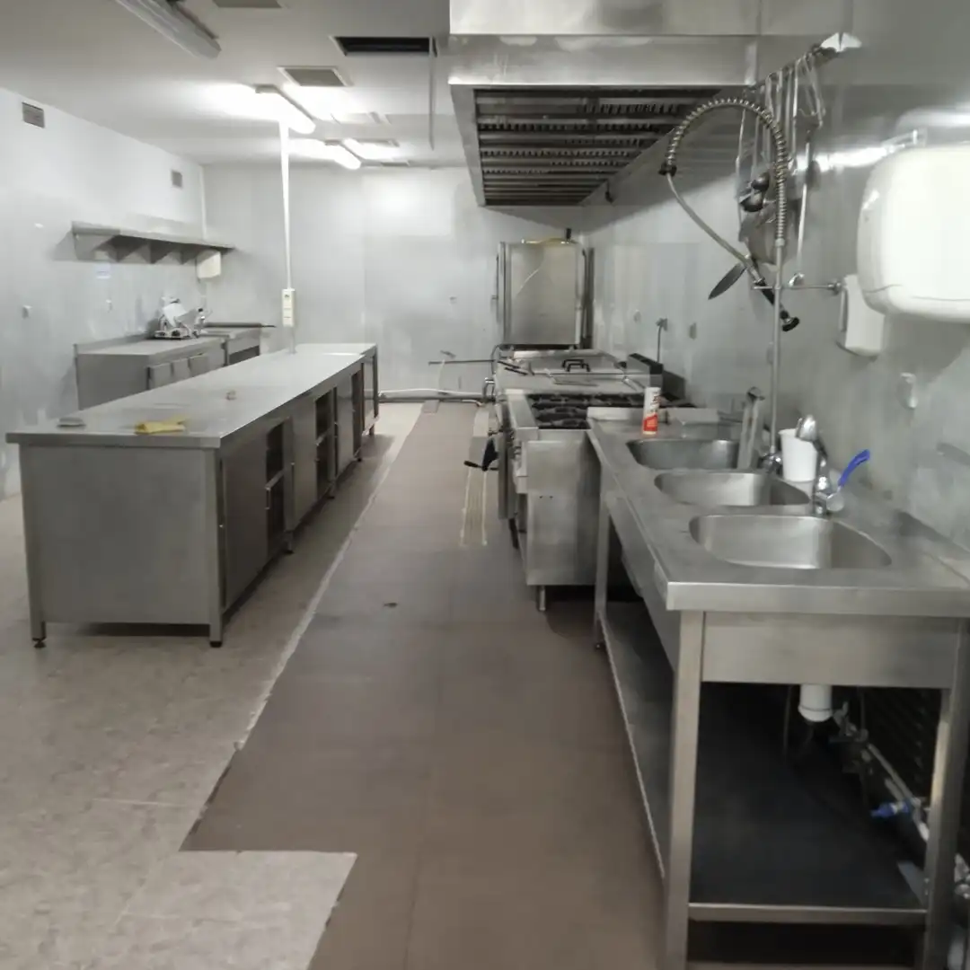 Gebäude zum Verkauf in Coles