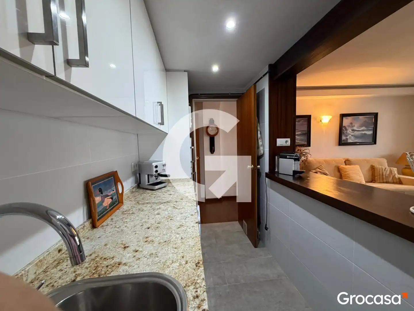 Cuina de Apartament en venda en Tossa de Mar amb Aire condicionat, Terrassa i Forn