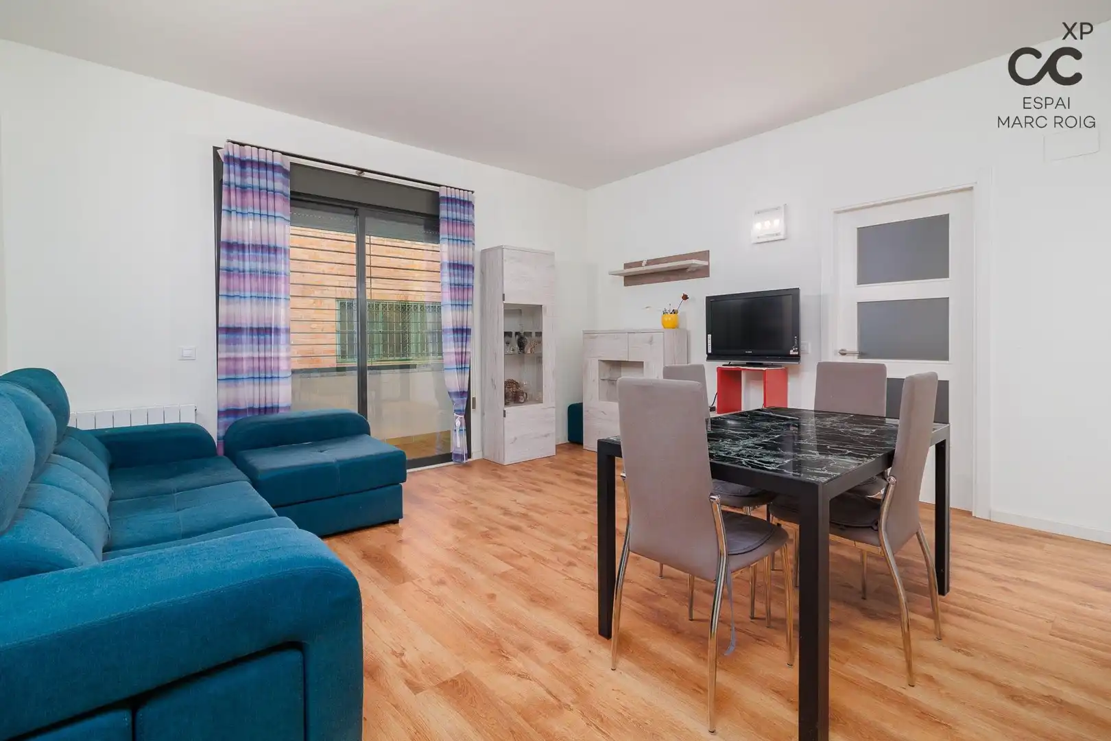 Wohnzimmer von Erdgeschoss zum Verkauf in Figueres mit Parkett, Terrasse und Abstellraum