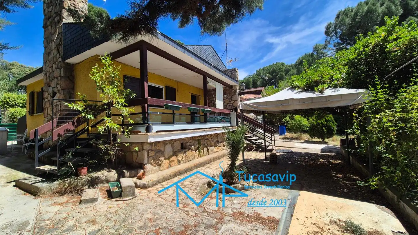 Casa o chalet en venta en Pelayos de la Presa con Jardín privado, Terraza y Trastero