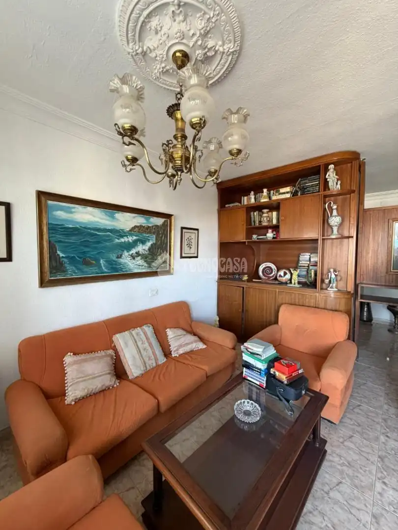 Sala d'estar de Pis en venda en Santa Cruz de Tenerife amb Balcó