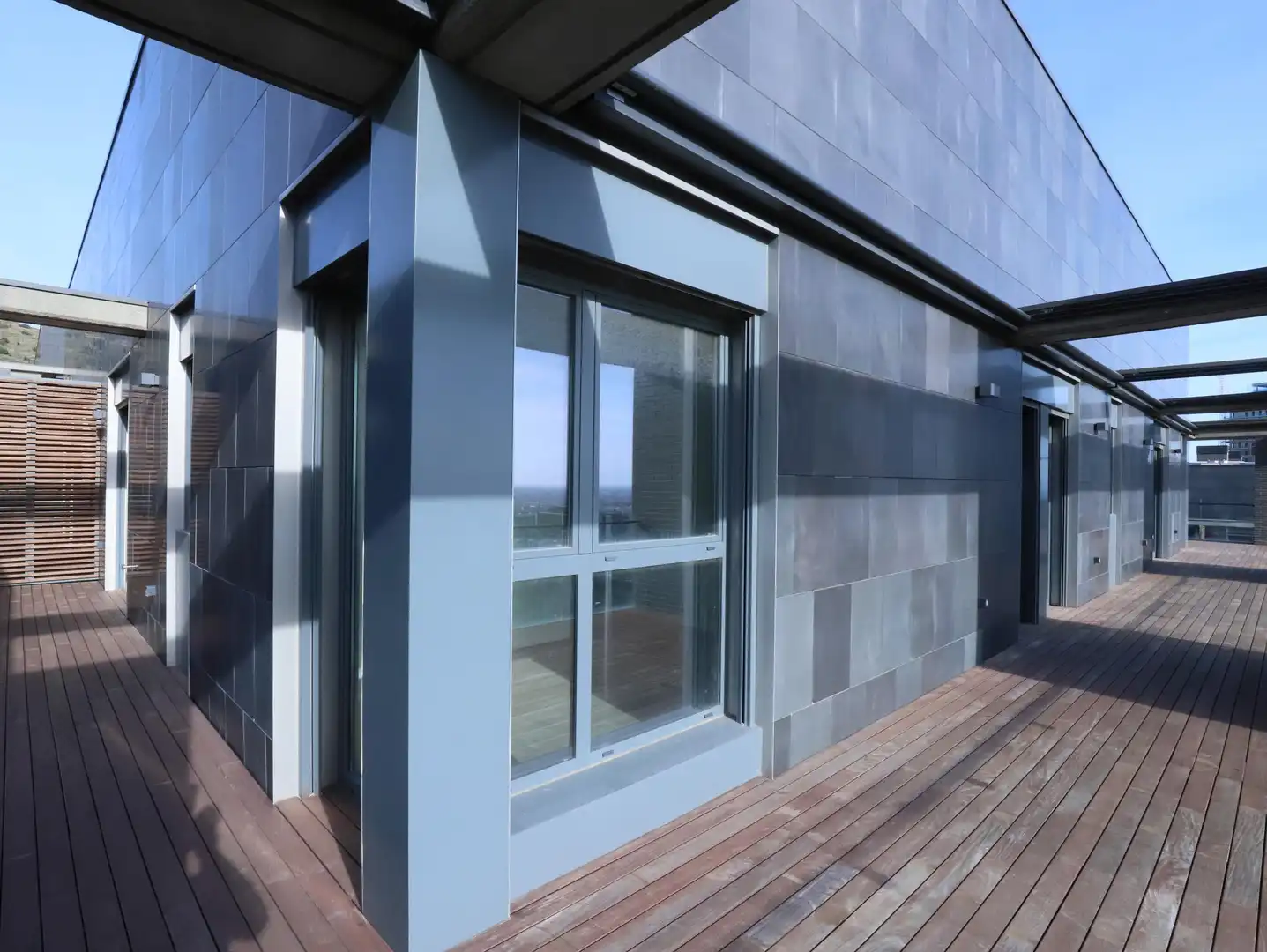 Vista exterior de Ático en venta en Esplugues de Llobregat con Aire acondicionado, Calefacción y Jardín privado