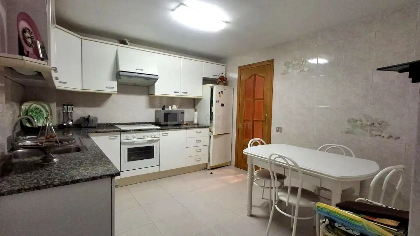 Piso con ascensor en venta en calle les Oliveres, imagen 12
