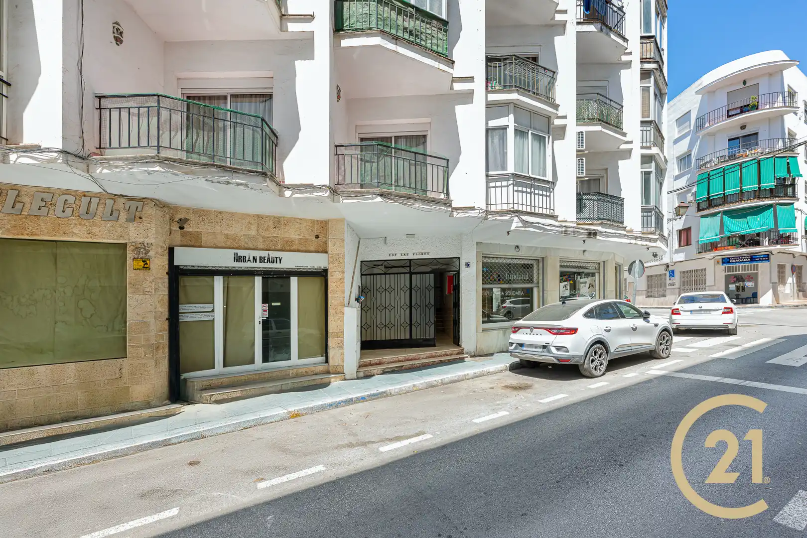 Vista exterior de Ático en venta en Marbella con Aire acondicionado, Terraza y Internet