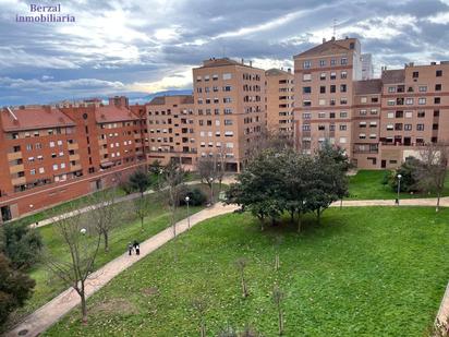 Vista exterior de Pis en venda en  Logroño amb Aire condicionat, Calefacció i Terrassa