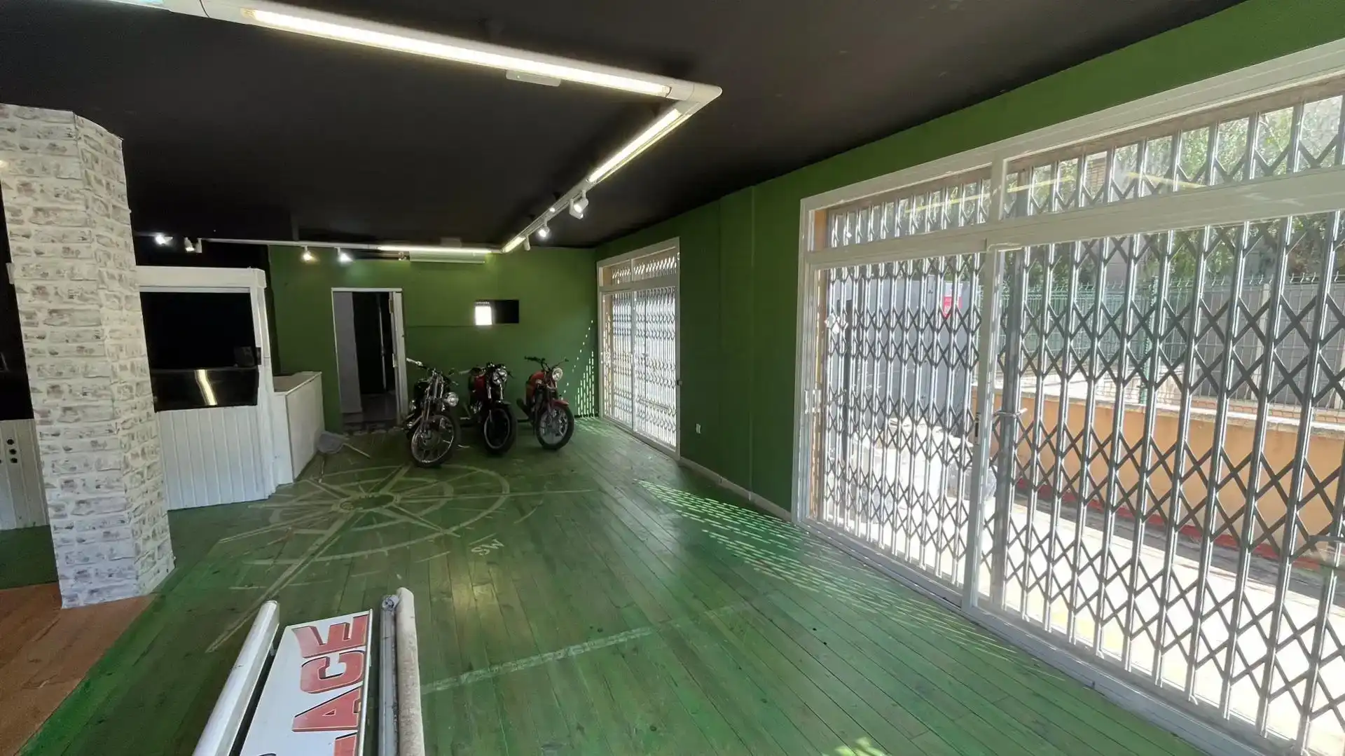 Local en venda en Vinyols i els Arcs amb Aire condicionat i Parquet