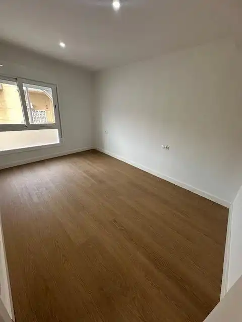 Schlafzimmer von Maisonette zum Verkauf in Badalona mit Klimaanlage und Parkett