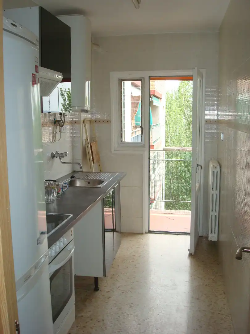 Kitchen of Flat for rent in Zaragoza  with Heating, Parquet flooring and Furnished