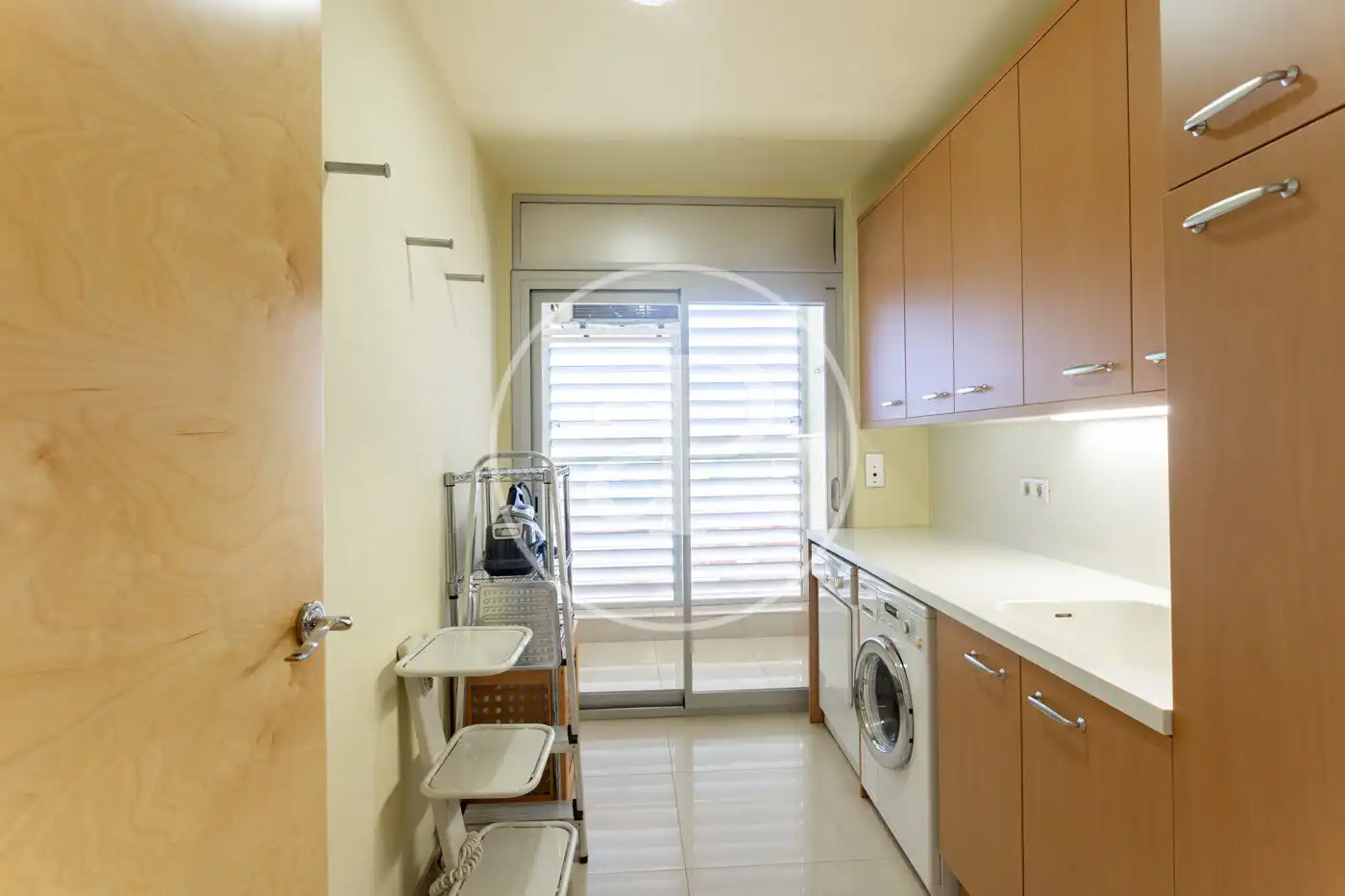 Cuina de Casa o xalet en venda en Sant Cugat del Vallès amb Aire condicionat, Calefacció i Jardí privat