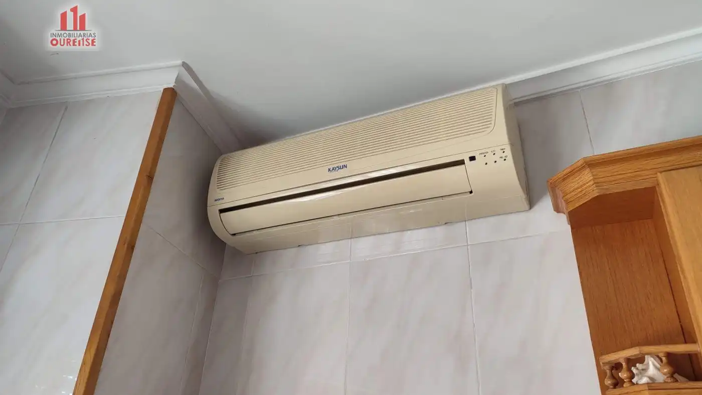 Habitación de Casa o chalet en venta en Ourense Capital  con Calefacción