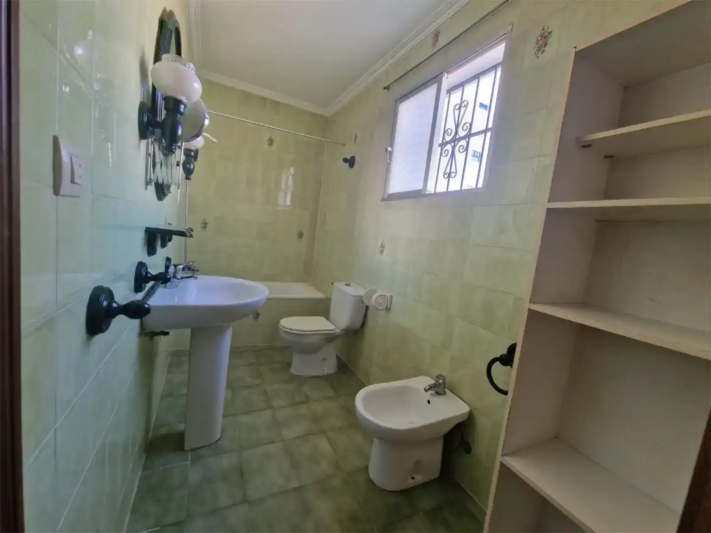 Bathroom of Ground floor for sale in Lebrija  with Balcony